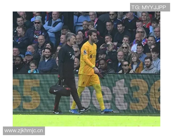 维卡里奥承认失误导致第二个丢球本想大脚解围却踢疵了