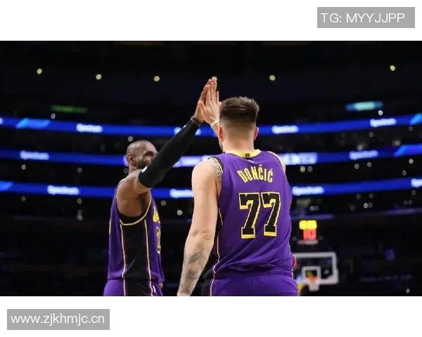 七小时激战创纪录MLB世界大赛加时赛恩比德也忍不住看累了