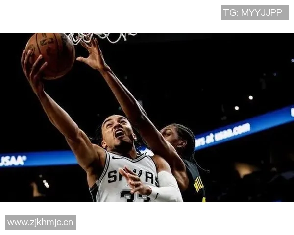 马刺全队七人得分上双展现团队实力文班缺阵依然强势取胜